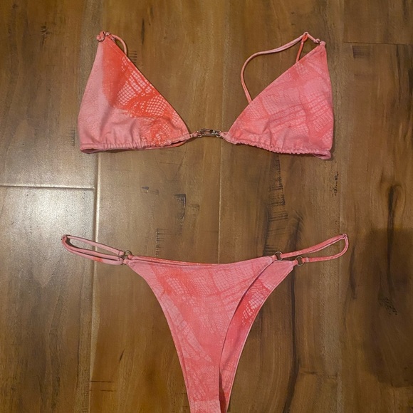 Roberta Einer Bikini - Picture 4 of 5